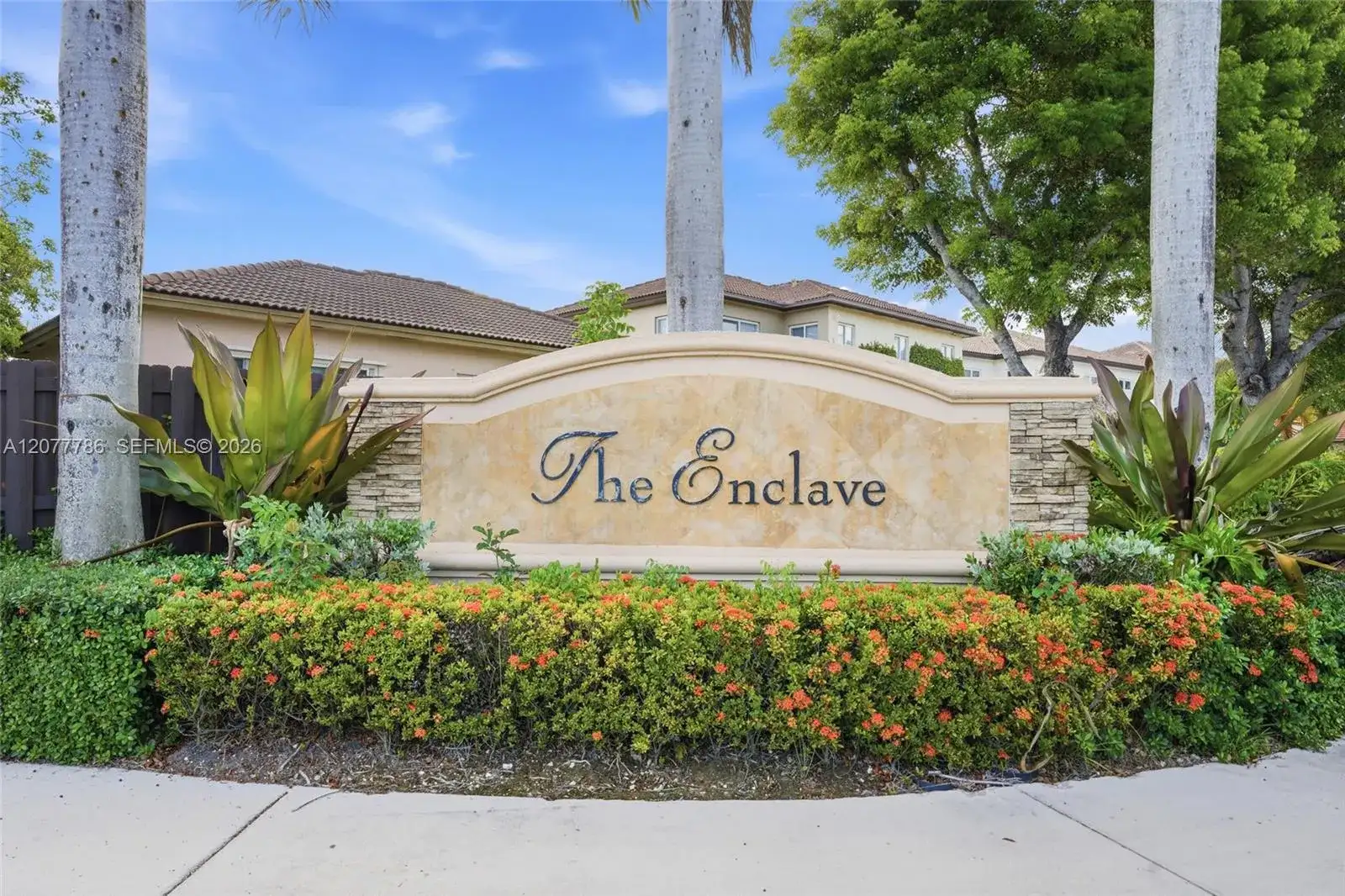 22505 SW 94th Pl, Cutler Bay FL 33190 photo 2