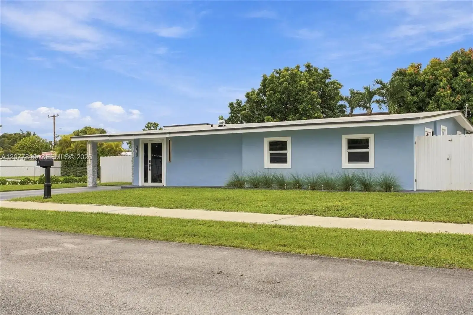 4035 SW 108th Ave, Miami FL 33165 photo 3