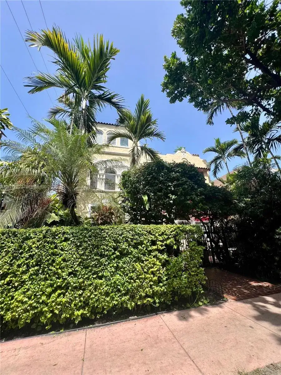 1361 Meridian Ave # 3, Miami Beach FL 33139 photo 2