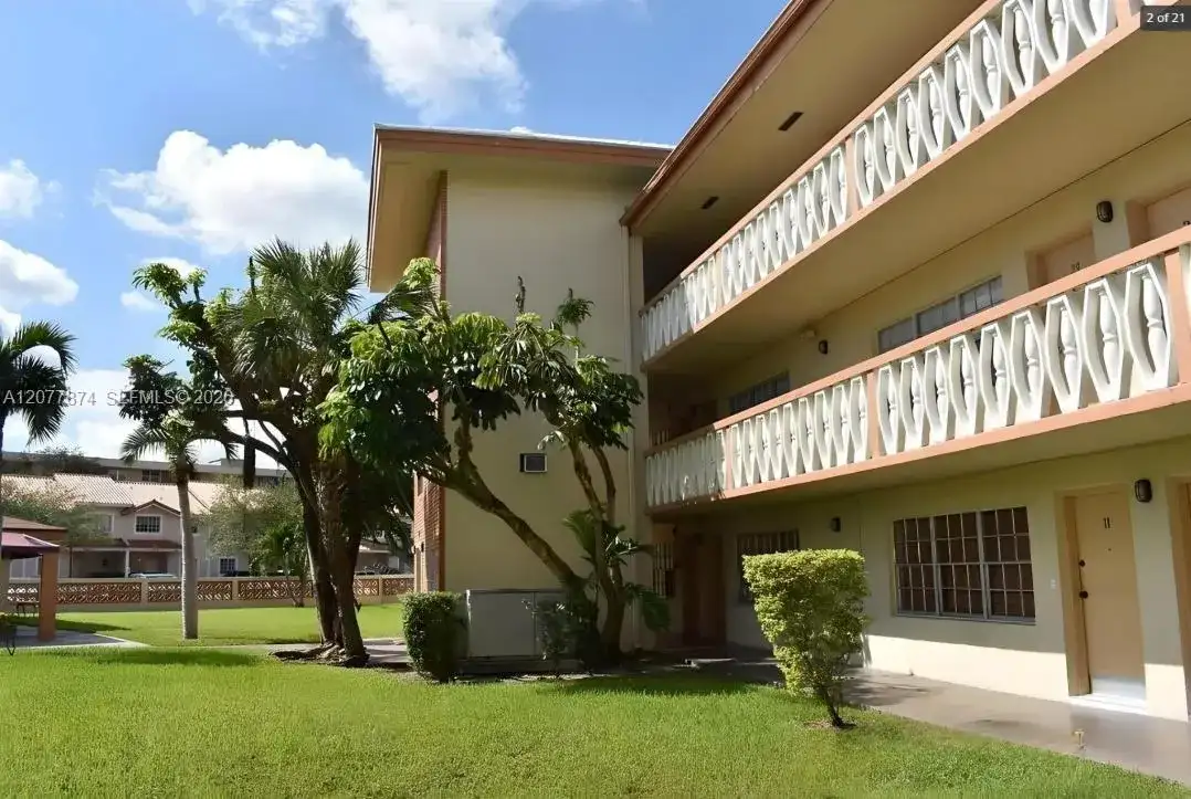 1885 NE 121st St # 16, North Miami FL 33181 photo 2