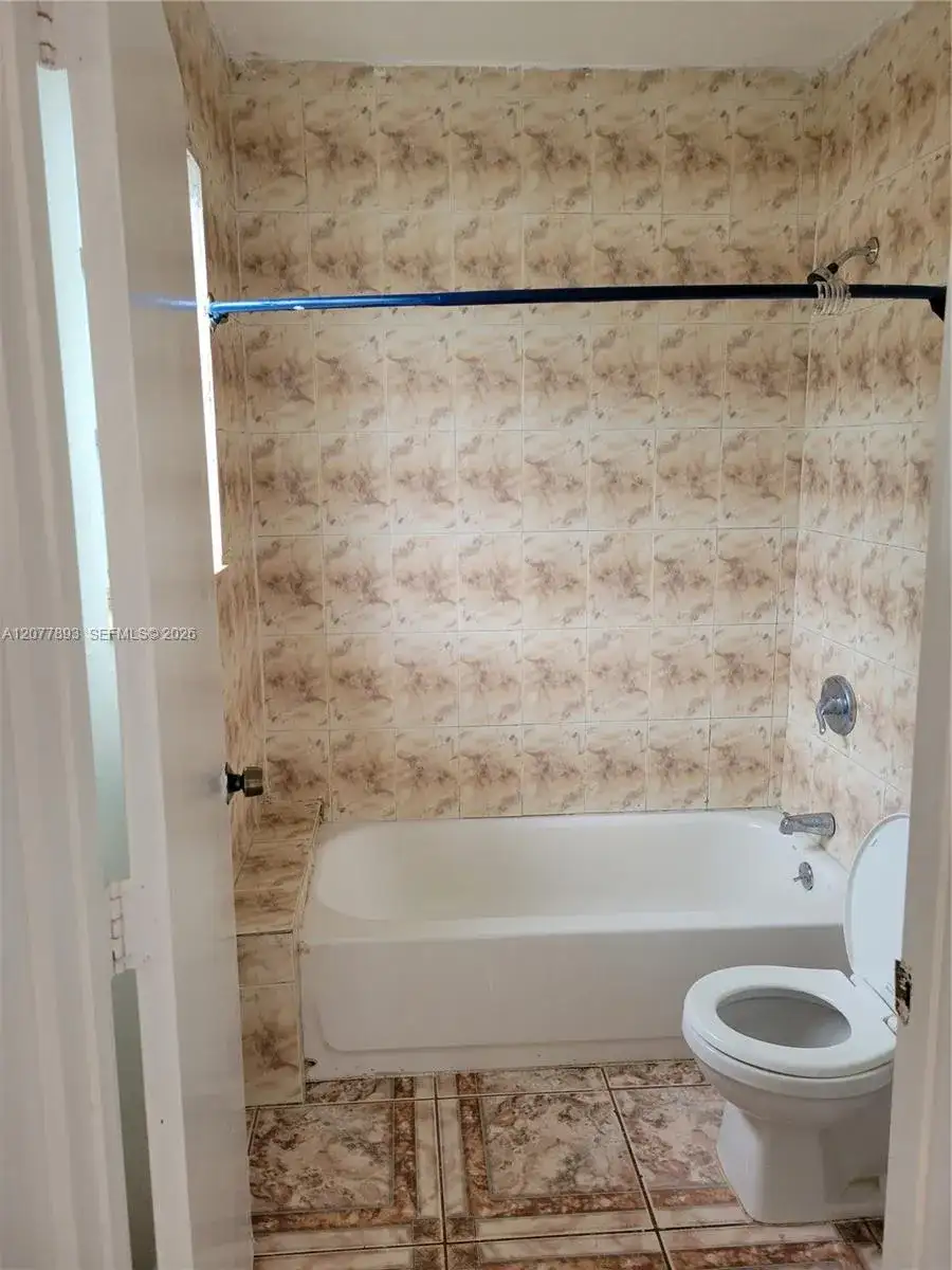 14815 NE 8th Ct # 1, Miami FL 33161 photo 2