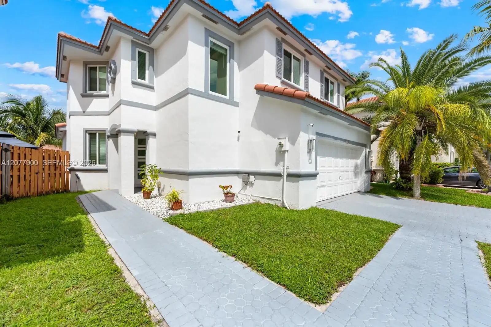 15585 SW 112th Way, Miami FL 33196 photo 2