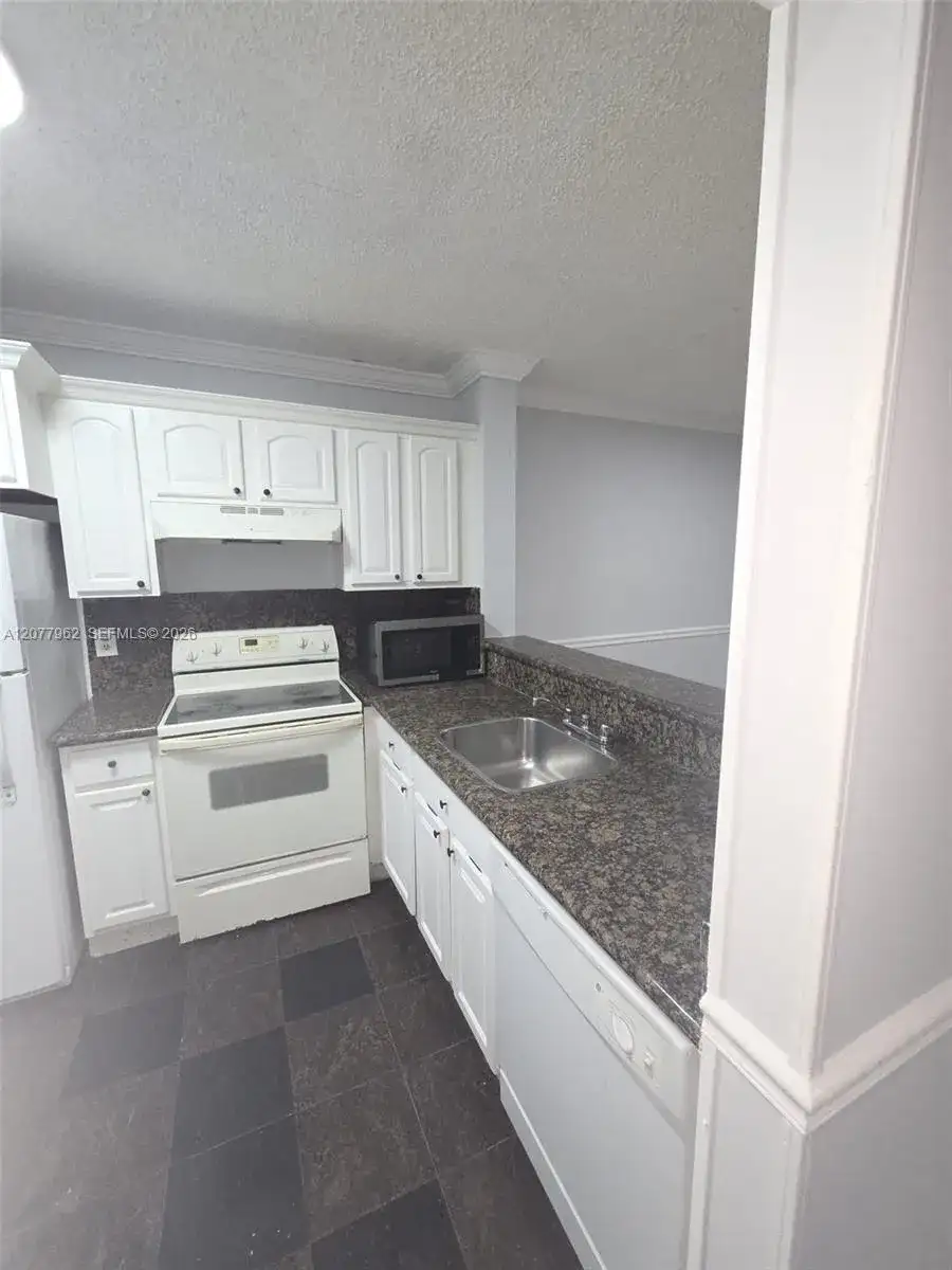 1150 NW 80th Ave # 205, Margate FL 33063 photo 2