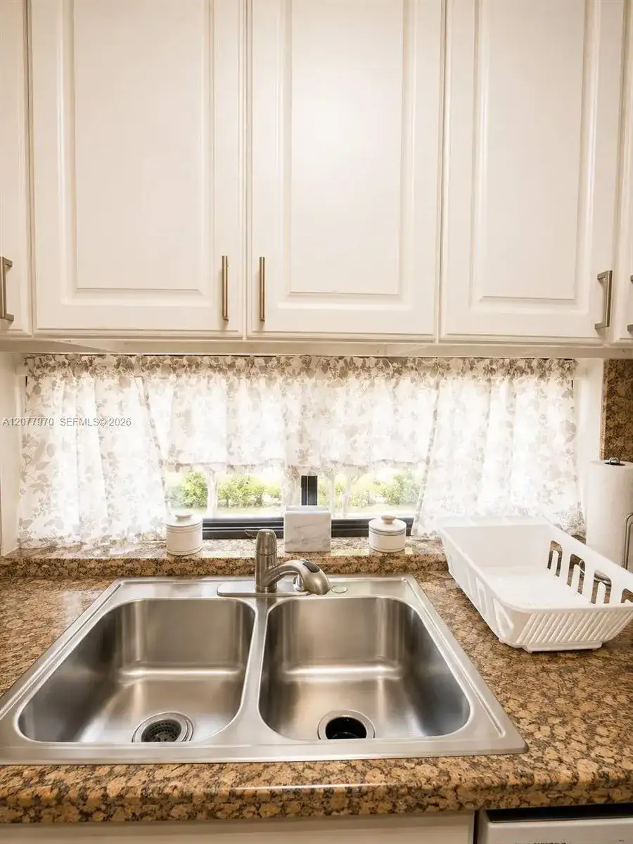 17021 N Bay Rd # 318, Sunny Isles Beach FL 33160 photo 5