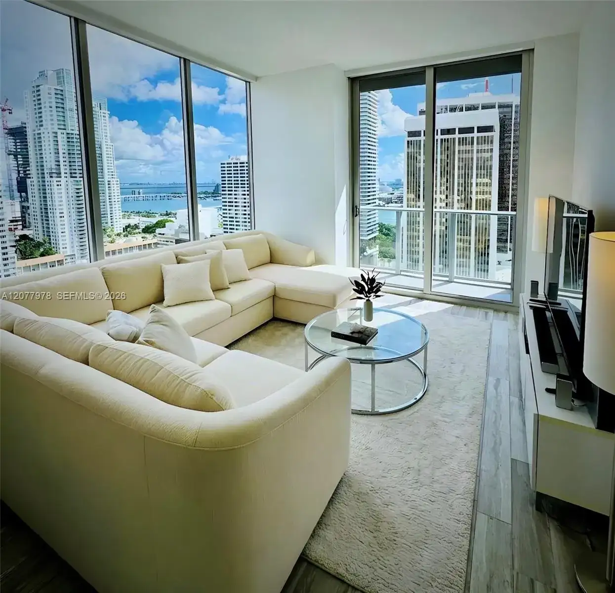 151 SE 1st St # 2602, Miami FL 33131 photo 5