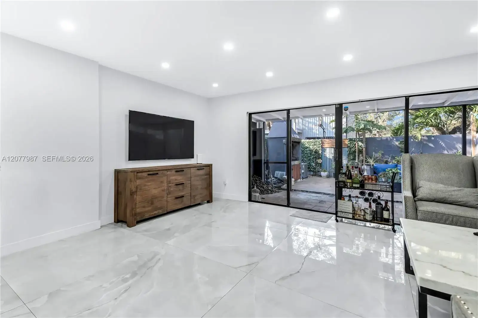 3321 Simms St # 13B, Hollywood FL 33021 photo 5