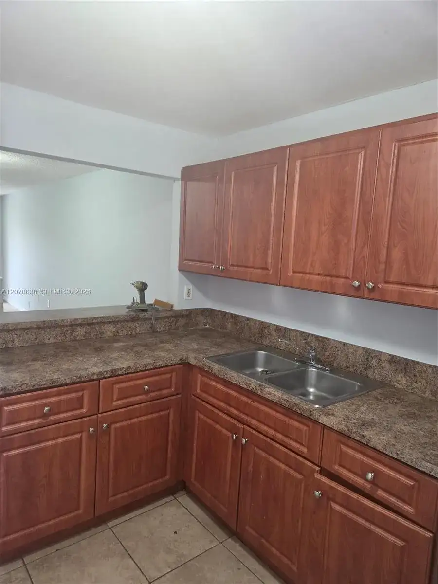 20520 NW 15th Ave # 230, Miami Gardens FL 33169 photo 2