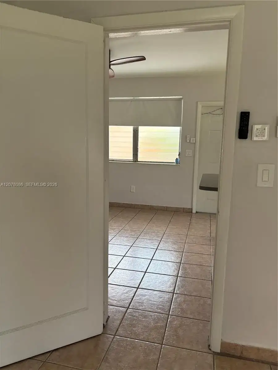 435 SW 5th Ave # 4, Miami FL 33130 photo 4