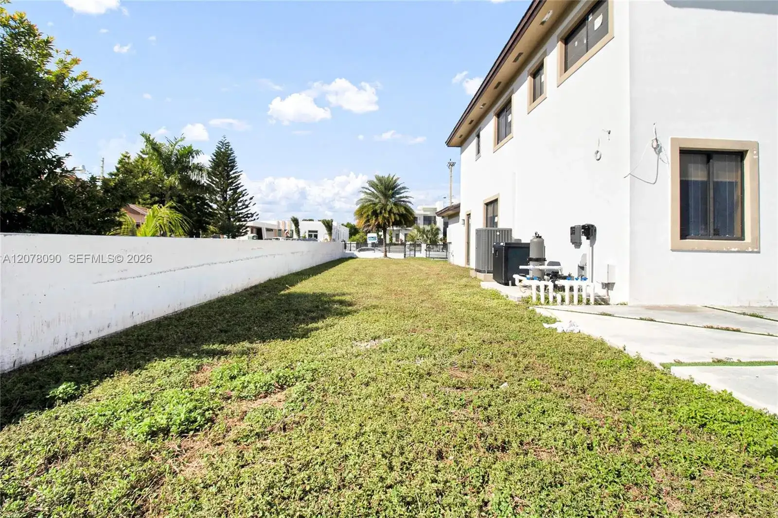 12890 NW 2nd St, Miami FL 33182 photo 5