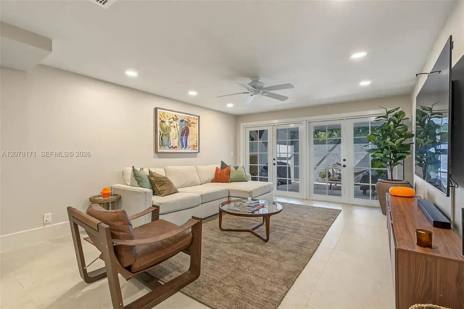 825 SE 2nd St # 825, Fort Lauderdale FL 33301 photo 2