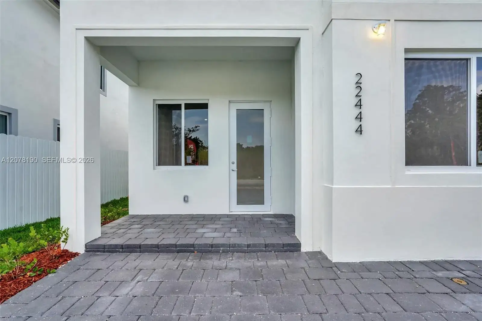 22555 SW 125th Ave, Miami FL 33170 photo 2