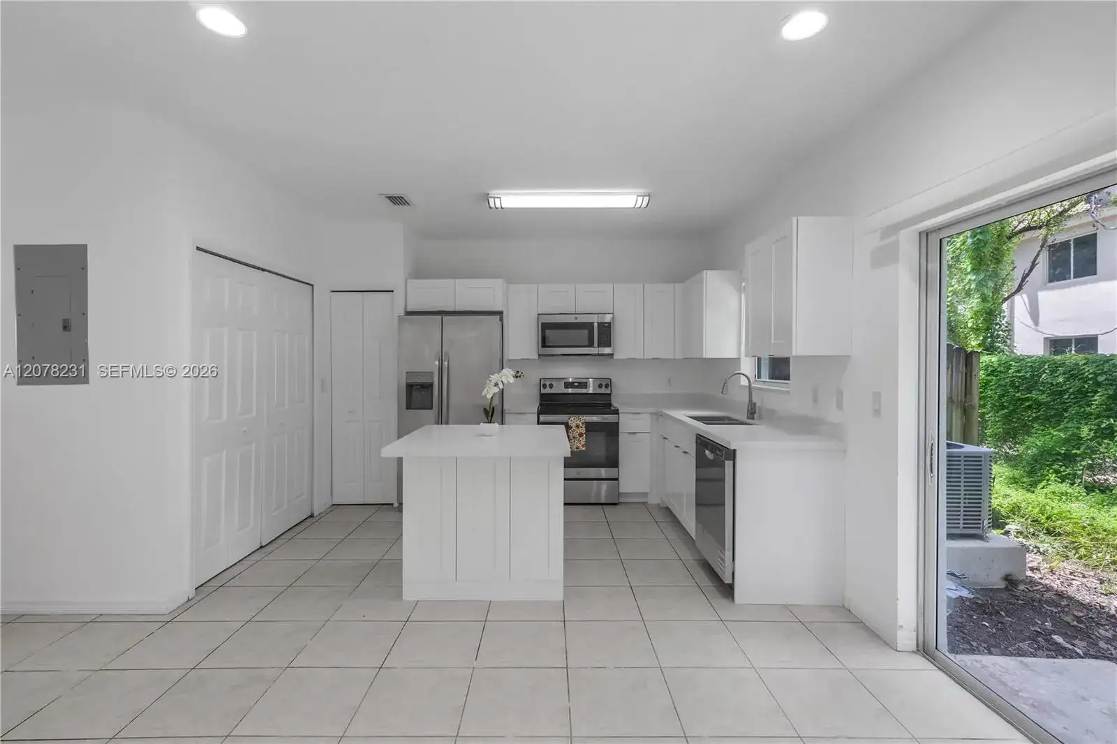 2992 SE 15th Ave, Homestead FL 33035 photo 5
