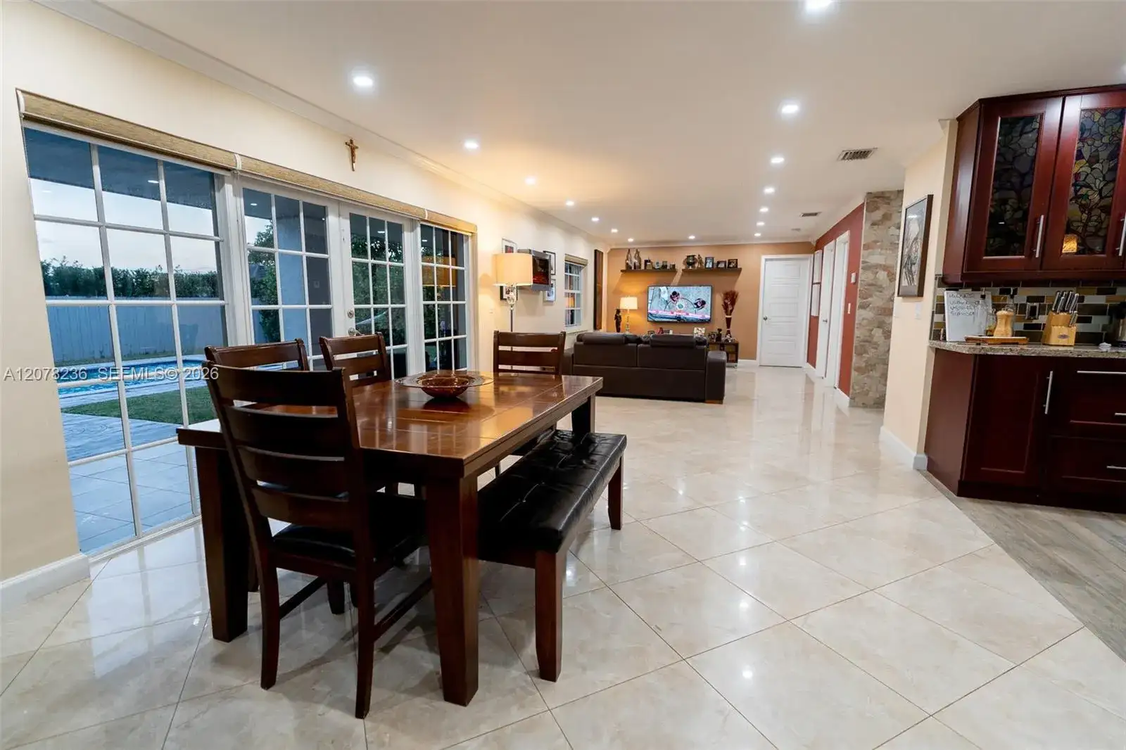 15420 SW 156th Ter, Miami FL 33187 photo 3