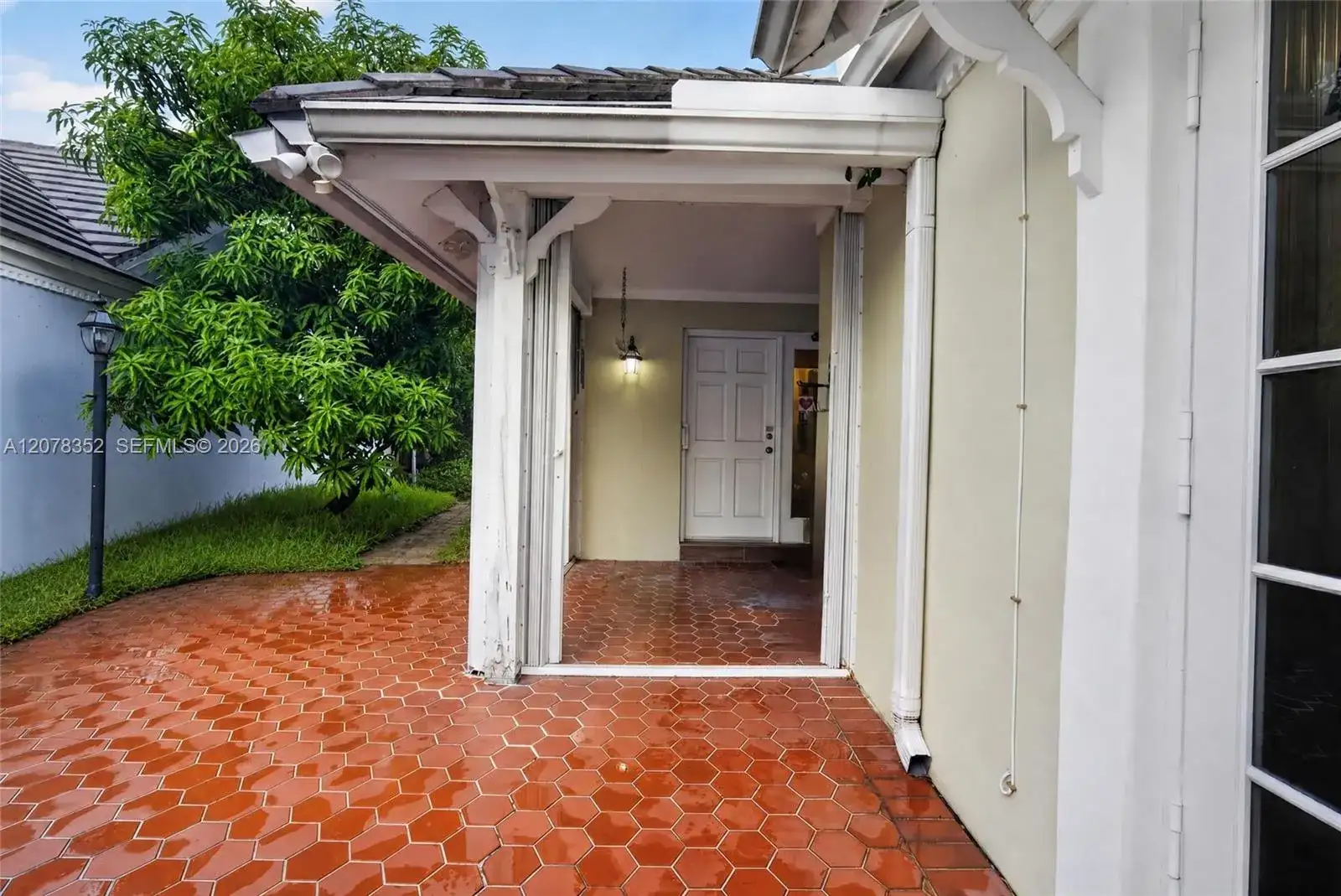 9943 NW 47th Ter, Doral FL 33178 photo 4