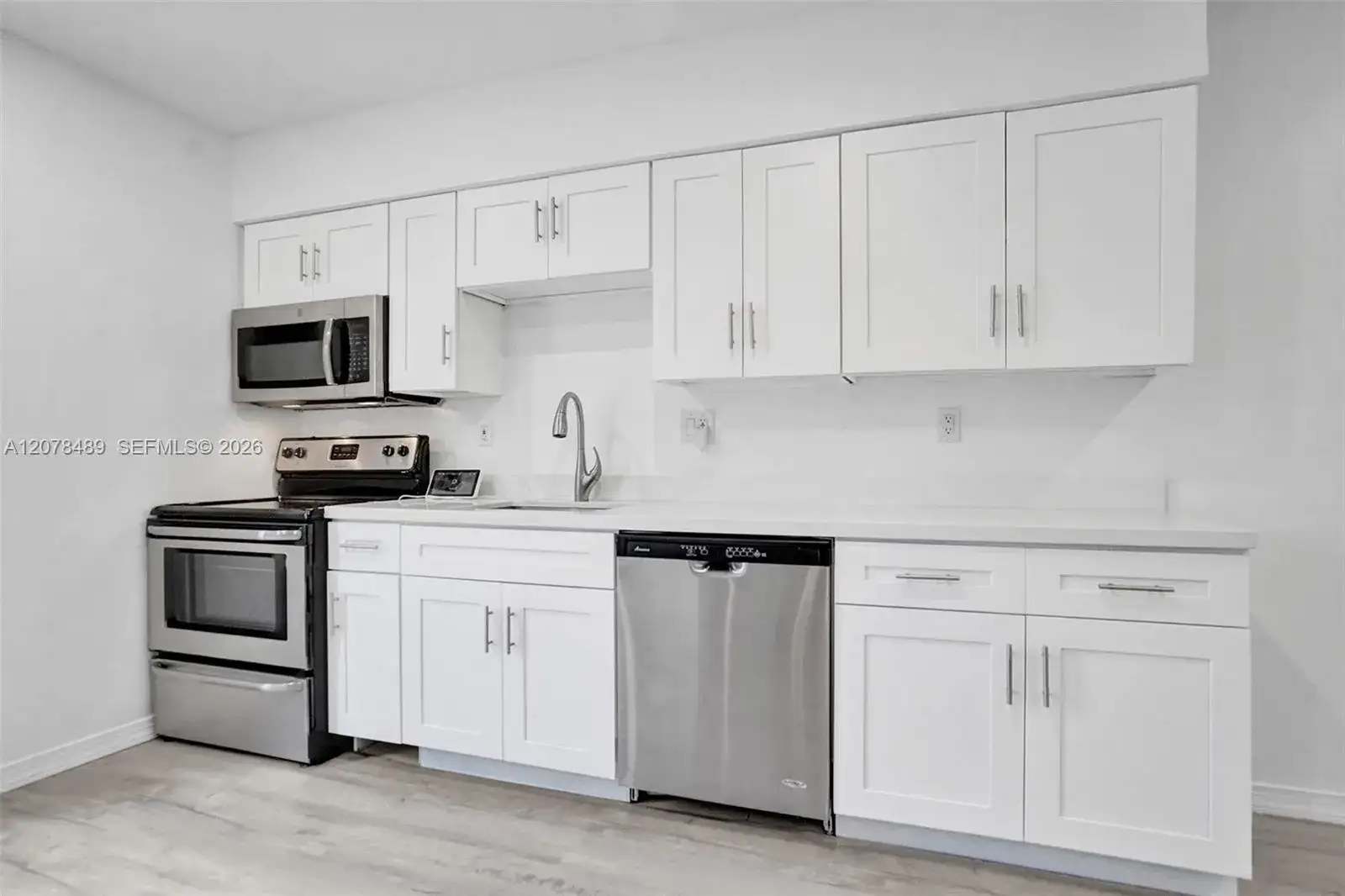 2018-2020 NE 19th St, Fort Lauderdale FL 33305 photo 4