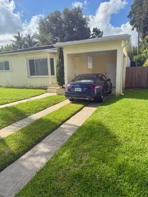 270 NE 169th St, North Miami Beach FL 33162 photo 3