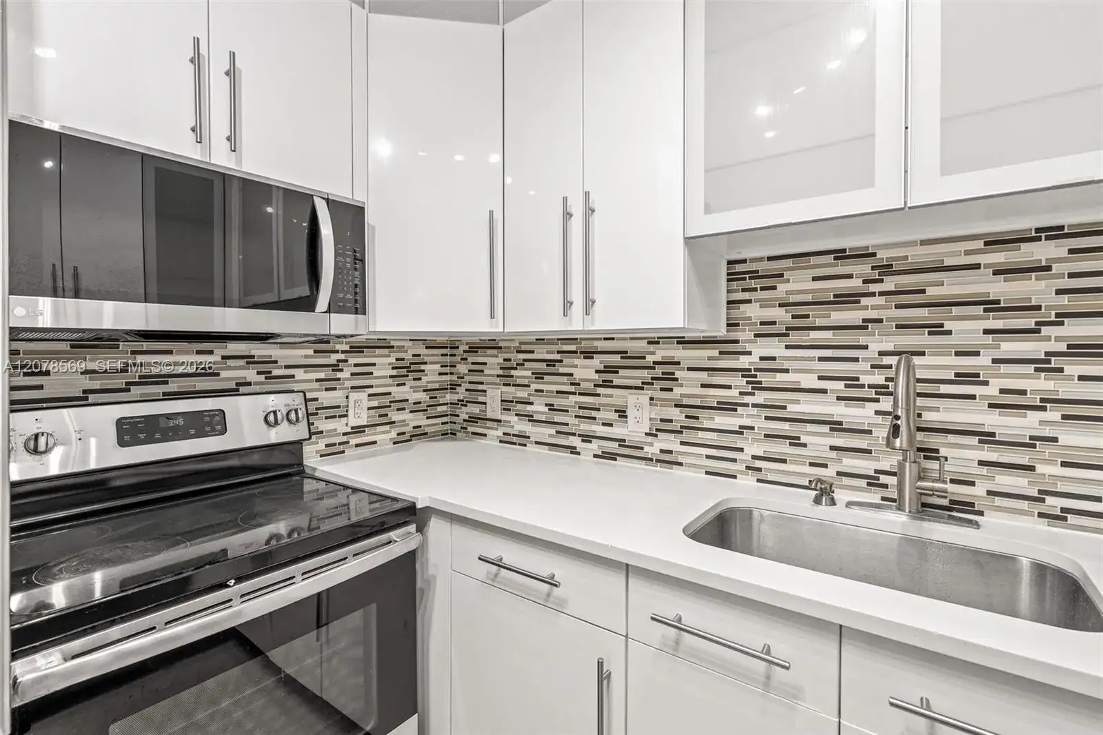 7441 Wayne Ave # 1R, Miami Beach FL 33141 photo 2