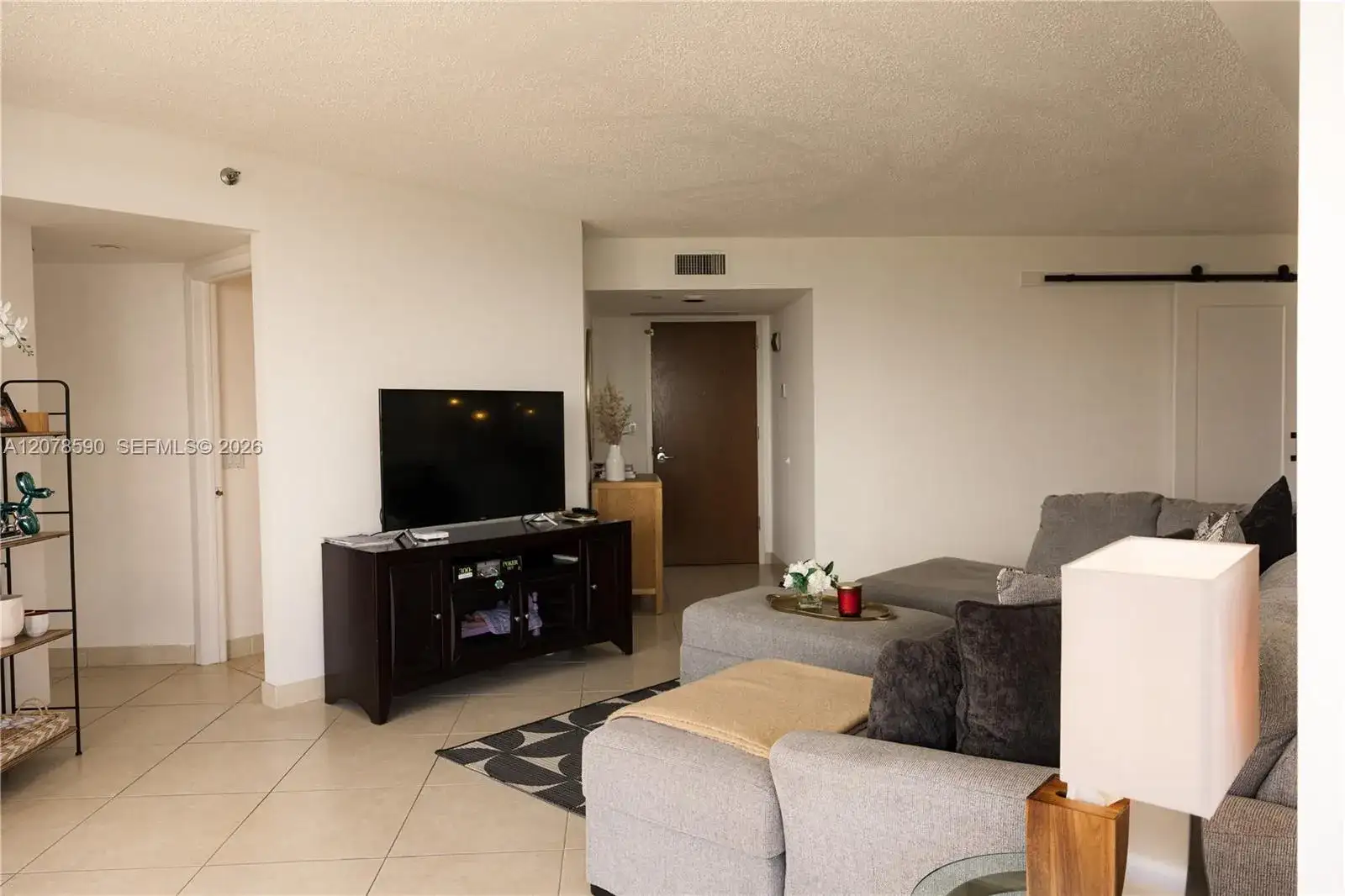 1000 W Island Blvd # 1010, Aventura FL 33160 photo 5