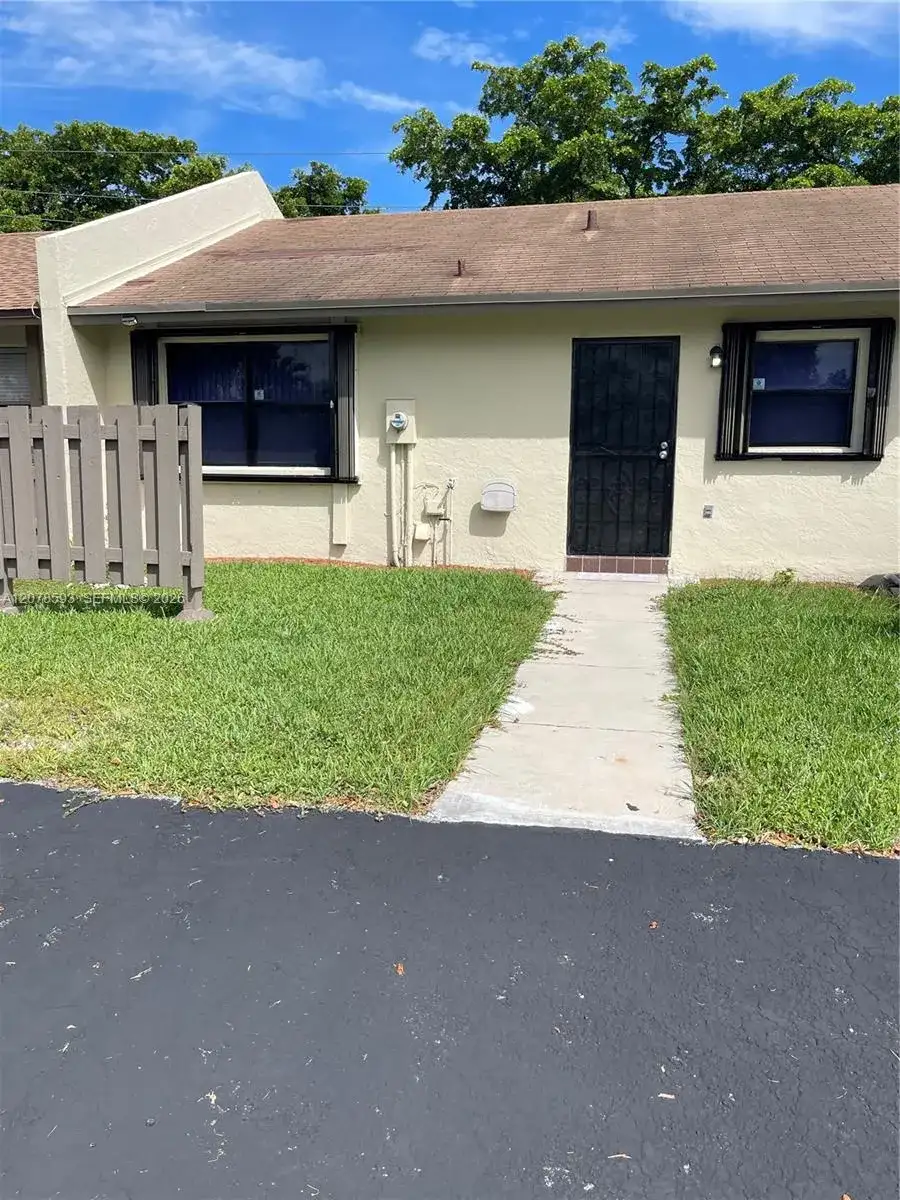 1441 Woodpecker St # 1441, Homestead FL 33035 photo 2