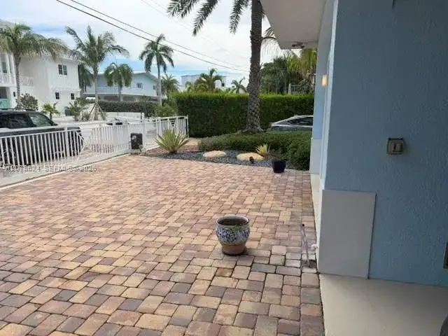 148 Giardino Dr, Plantation Key FL 33036 photo 5