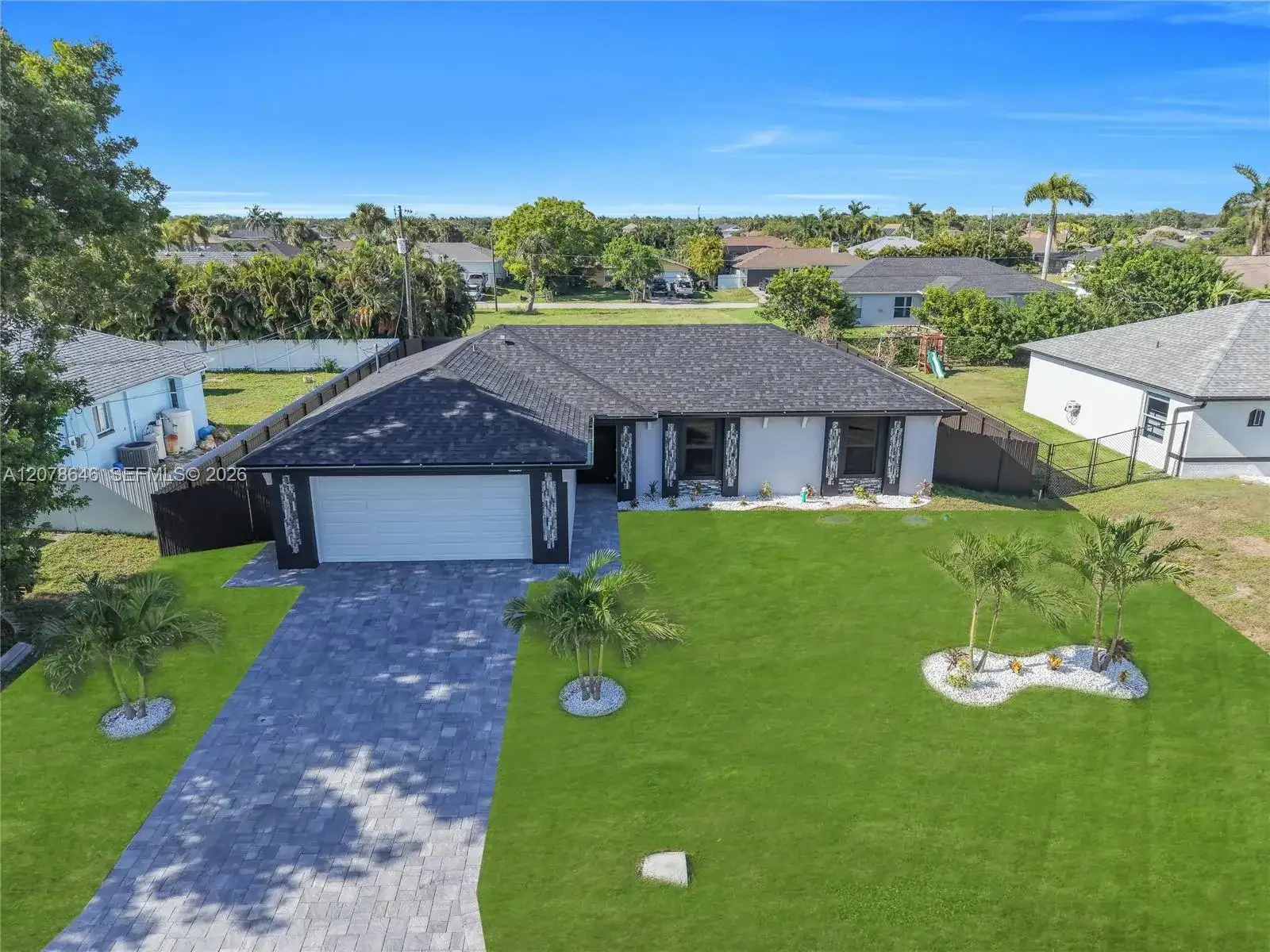 2021 NE 24th ter, Cape Coral FL 33909 photo 3