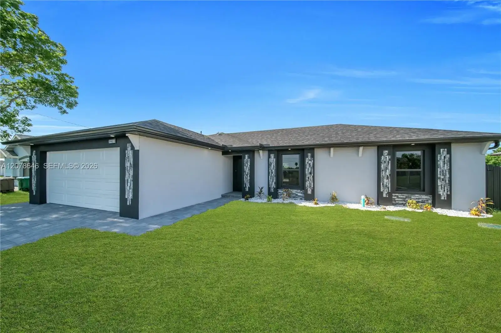 2021 NE 24th ter, Cape Coral FL 33909 photo 4
