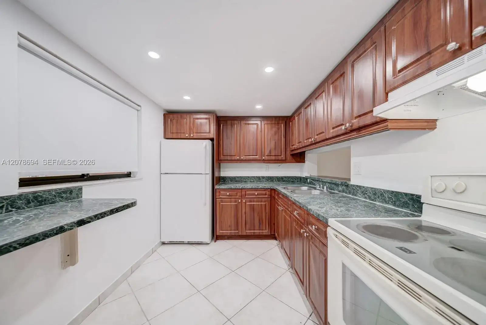 8420 SW 133rd Ave Rd # 224, Miami FL 33183 photo 3