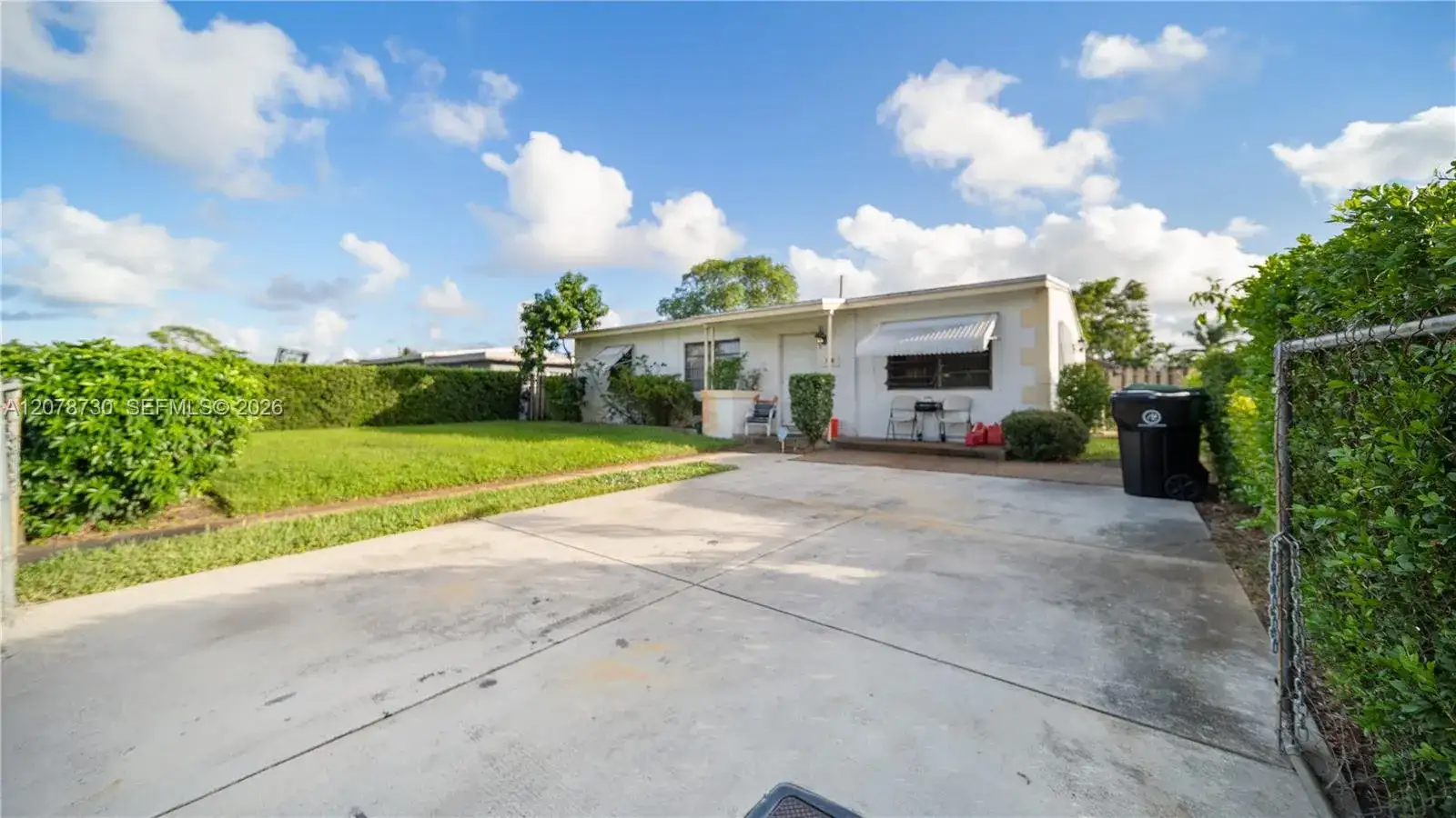 1038 NW 11th Ct, Fort Lauderdale FL 33311 photo 4