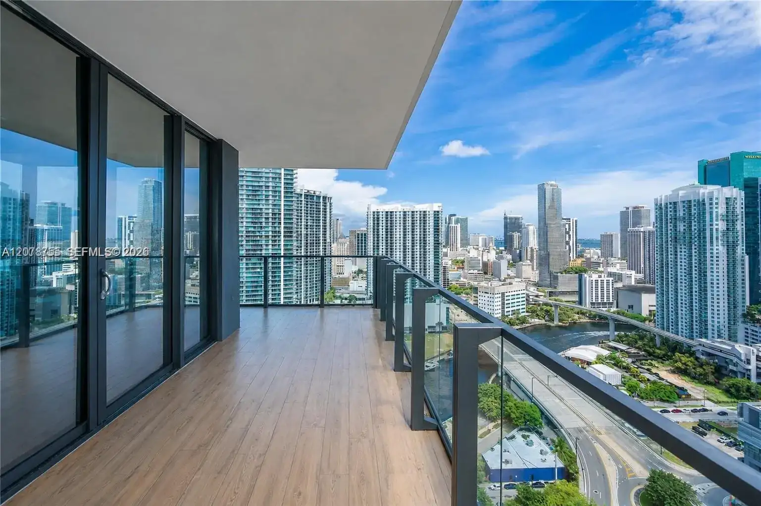 88 SW 7th St # 1511, Miami FL 33130 photo 5