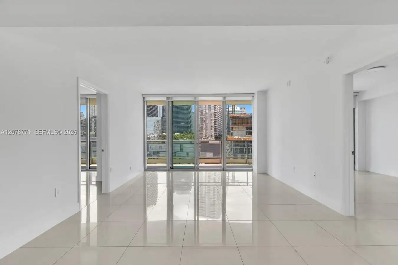 92 SW 3rd St # 1403, Miami FL 33130 photo 2