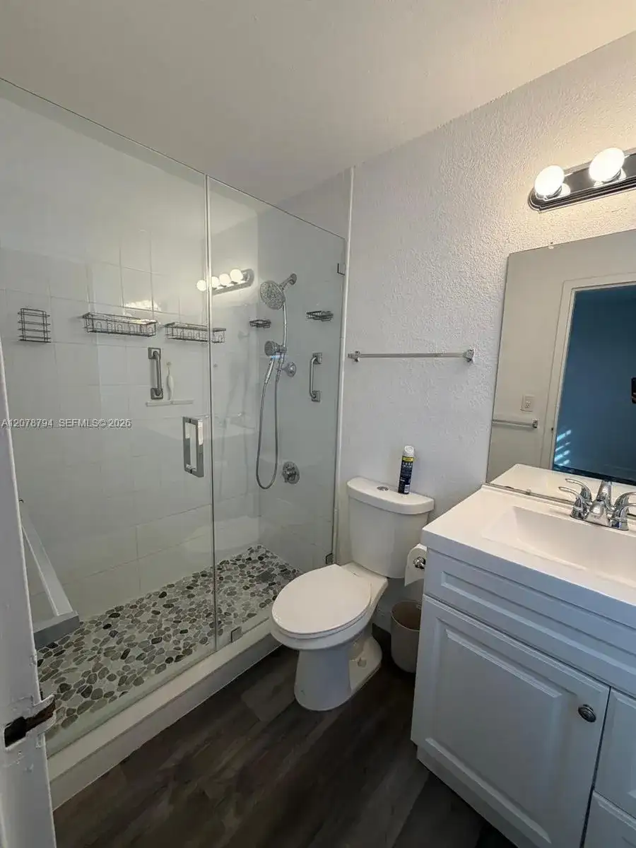 5201 Geneva Way # 311, Doral FL 33166 photo 3