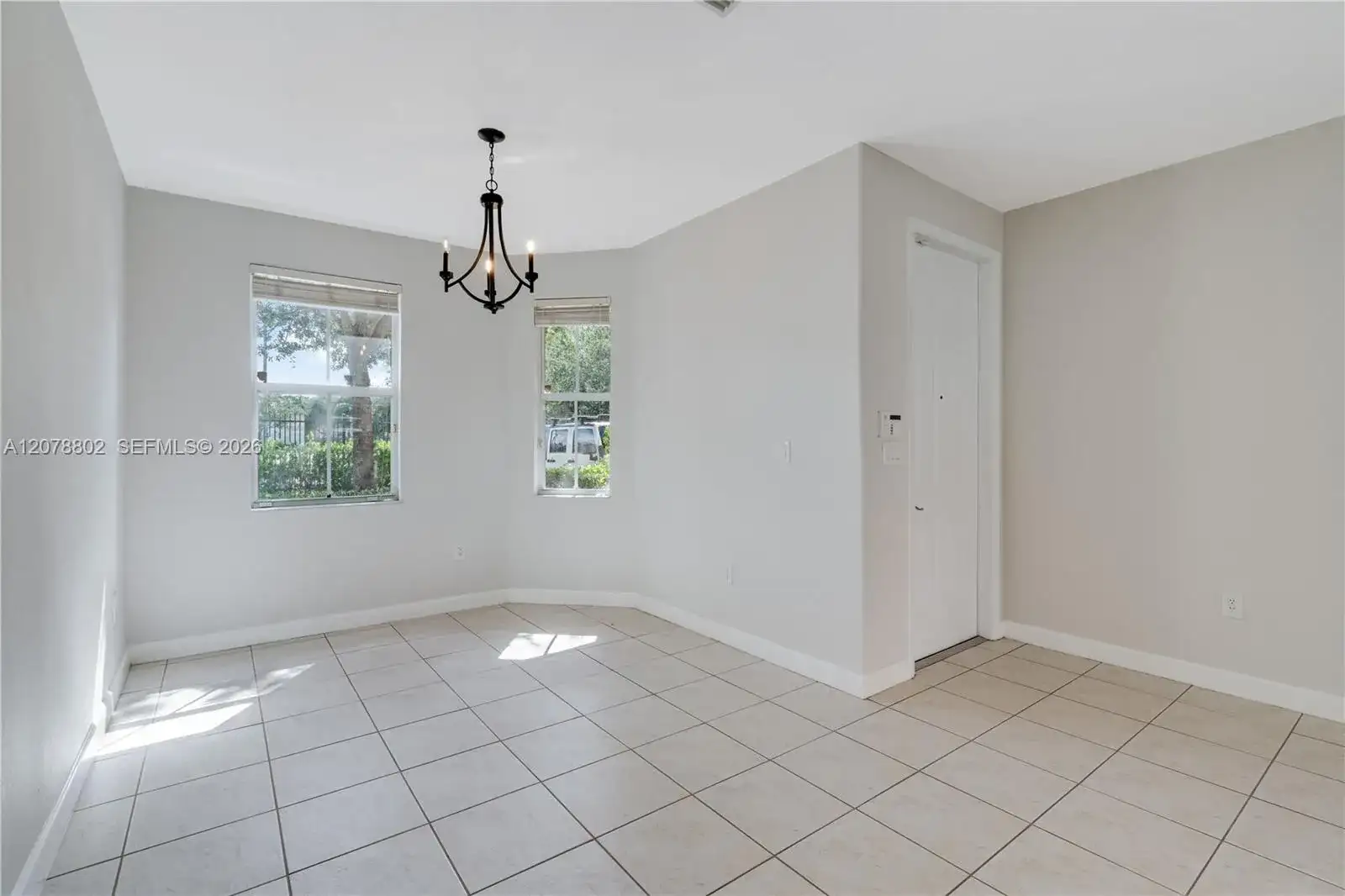 8450 NW 113th Psge, Doral FL 33178 photo 5
