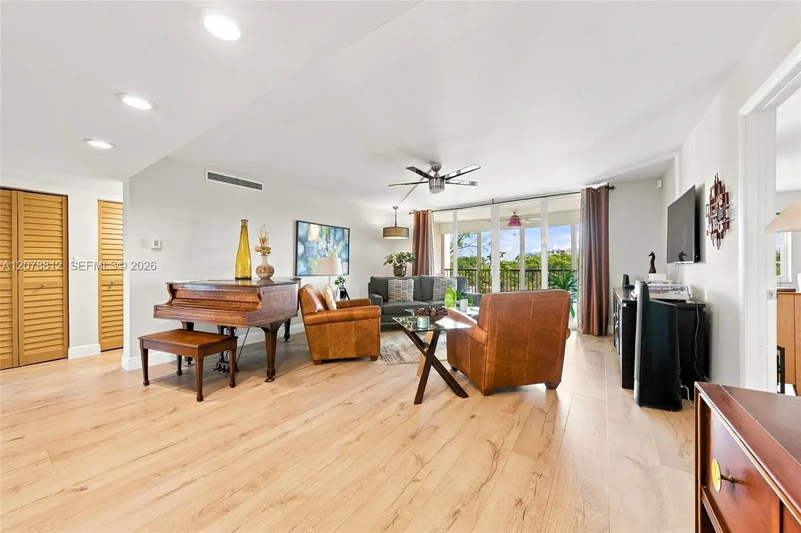 3940 Inverrary Blvd # A, Lauderhill FL 33319 photo 5