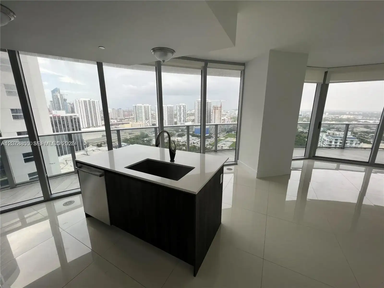 488 NE 18th St # 3100, Miami FL 33132 photo 2