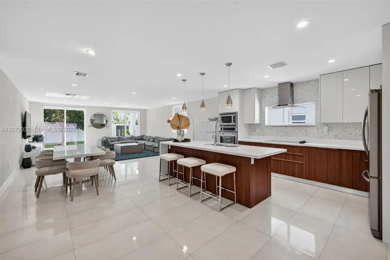 904 NE 15th Ave, Fort Lauderdale FL 33304 photo 4