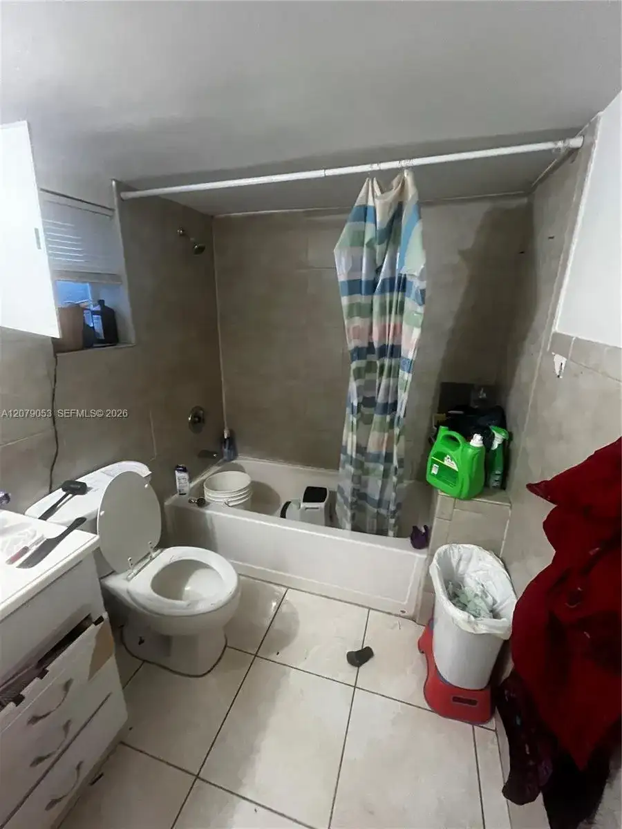 6125 Dawson St, Hollywood FL 33023 photo 4