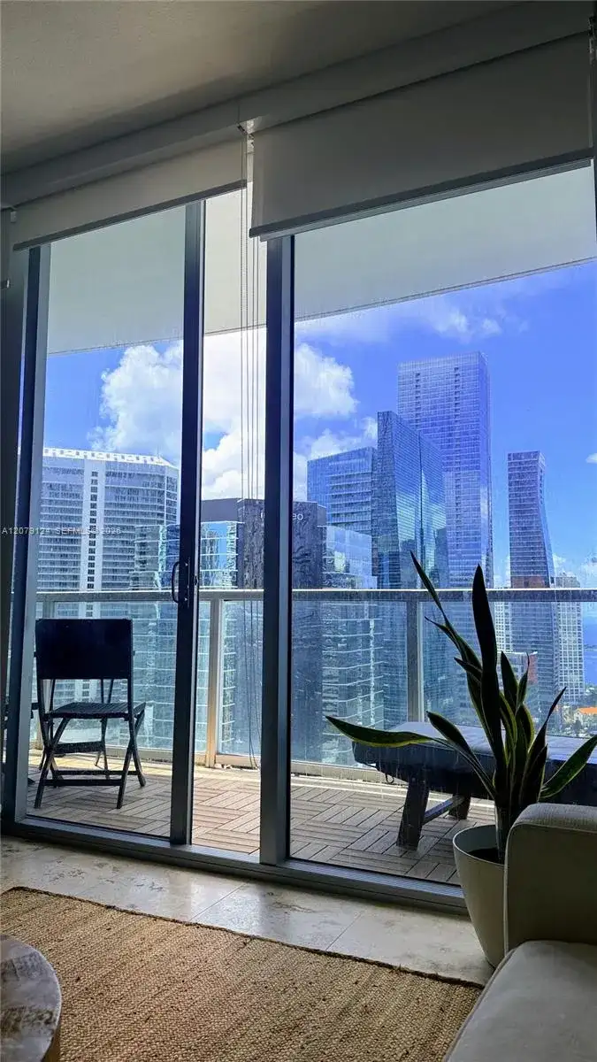 1060 Brickell Ave # 2709, Miami FL 33131 photo 3
