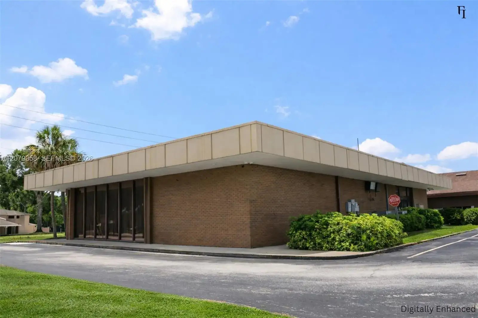 940 Delton Blvd, Deltona FL 32725 photo 2