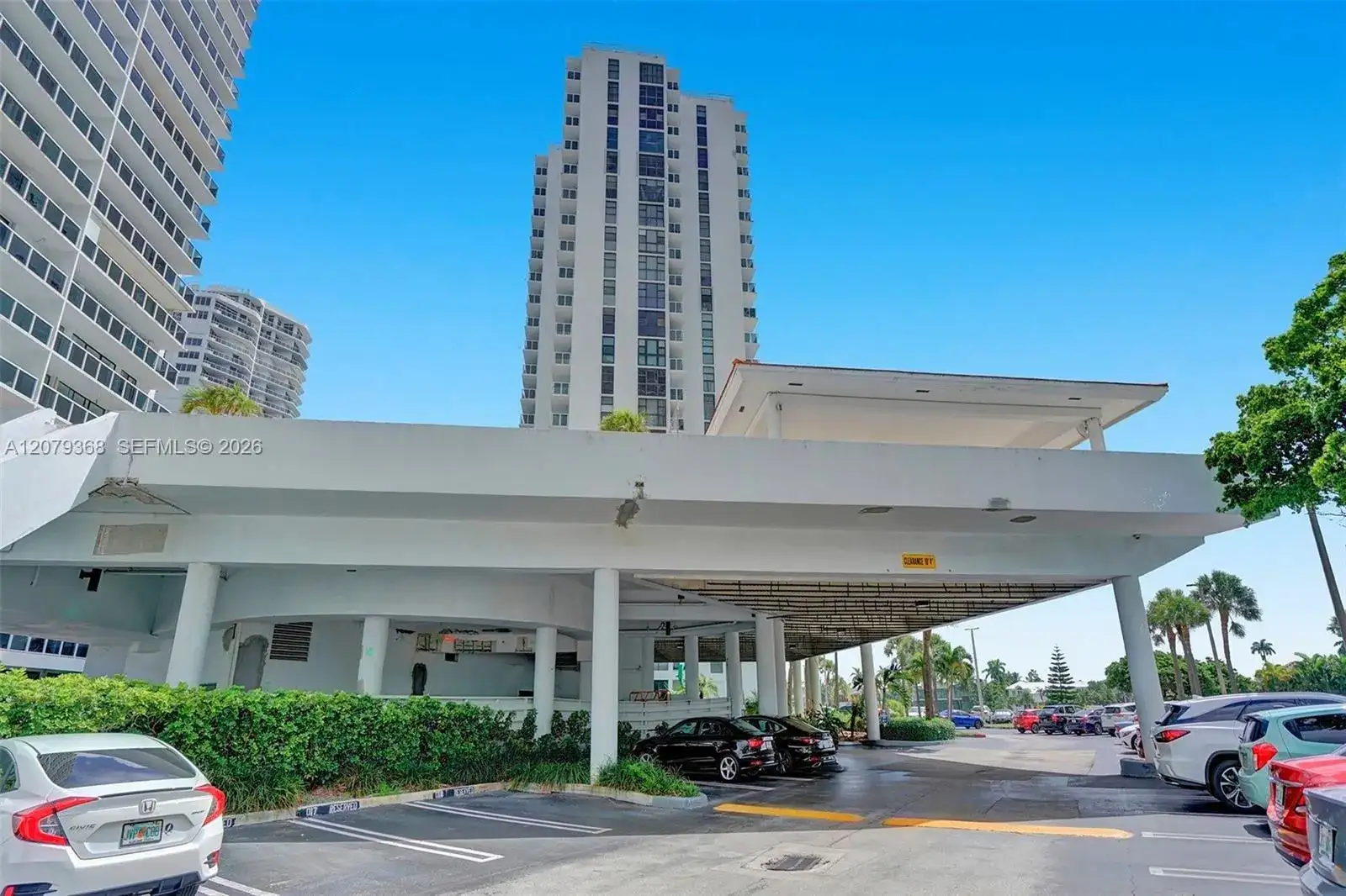 20515 E Country Club Dr # 346, Aventura FL 33180 photo 2