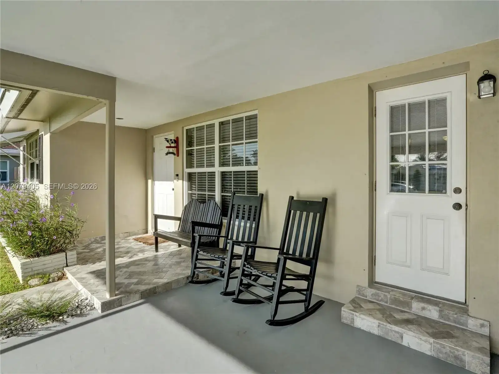 4681 NE 2nd Ave, Oakland Park FL 33334 photo 2