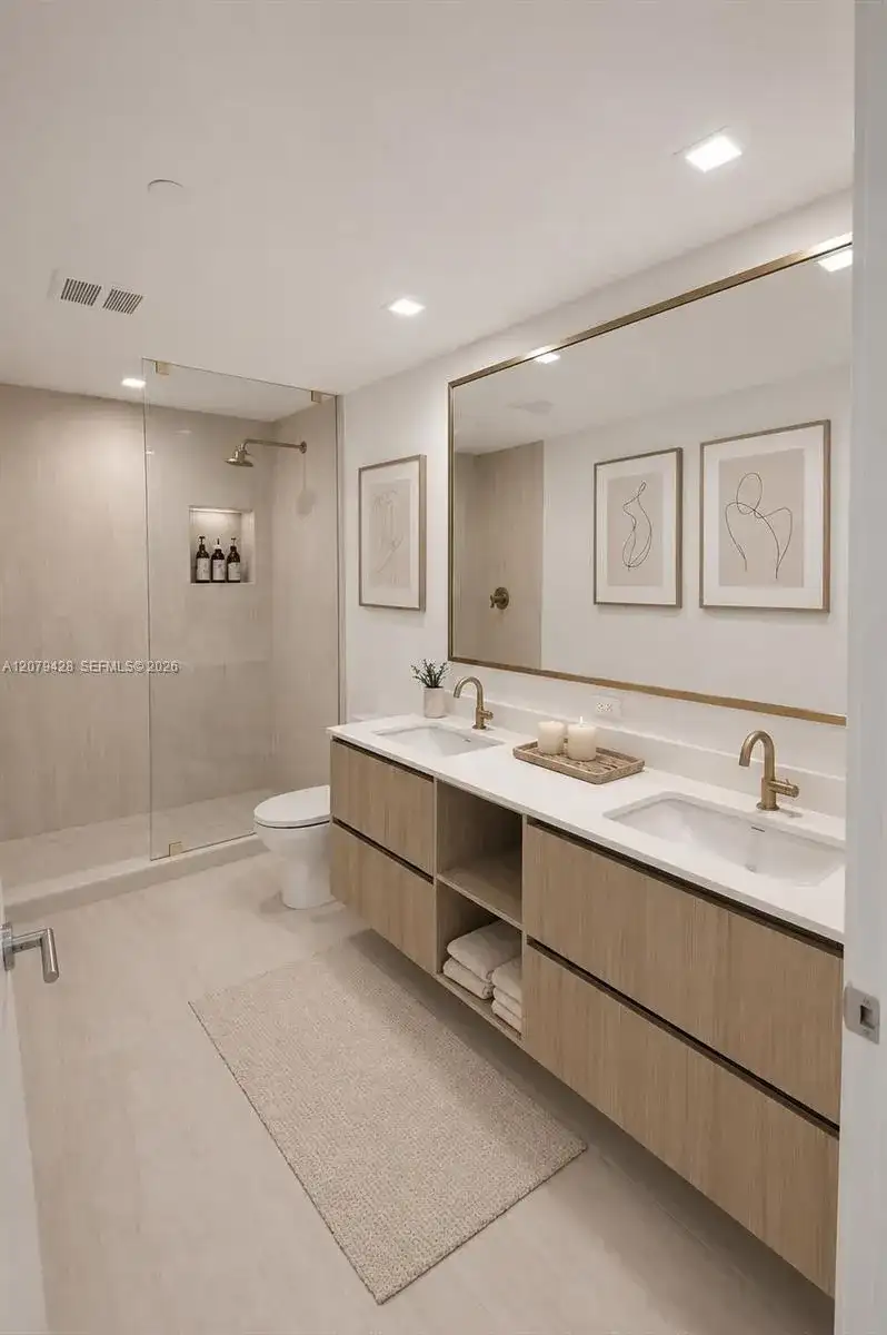 77 SE 5 ST # 1806, Miami FL 33131 photo 5
