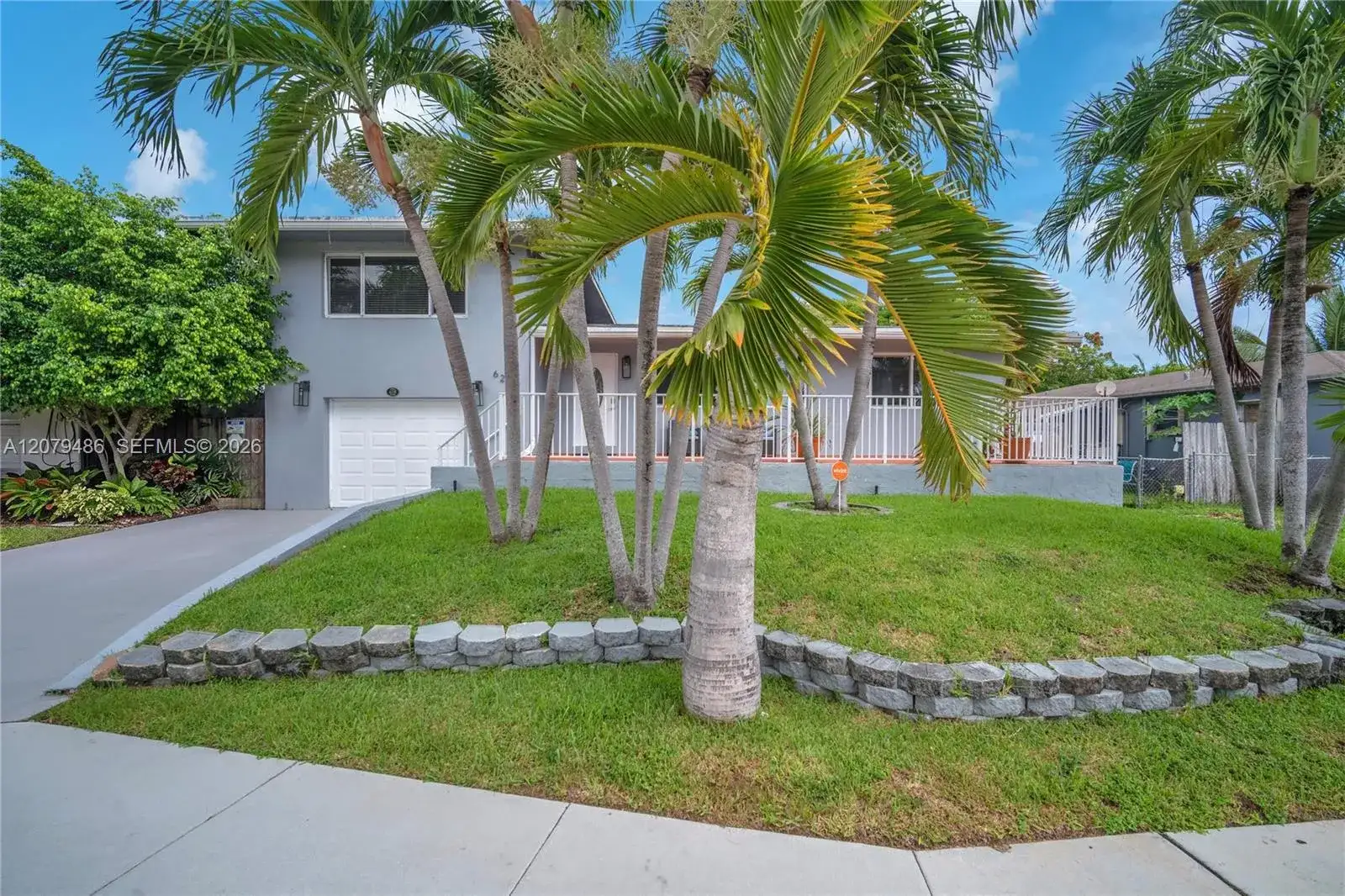 628 SW 4th St, Hallandale Beach FL 33009 photo 3