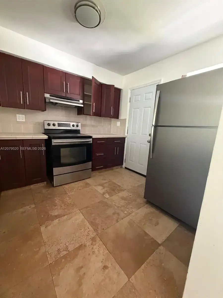1400 NE 191st St # 310, Miami FL 33179 photo 2