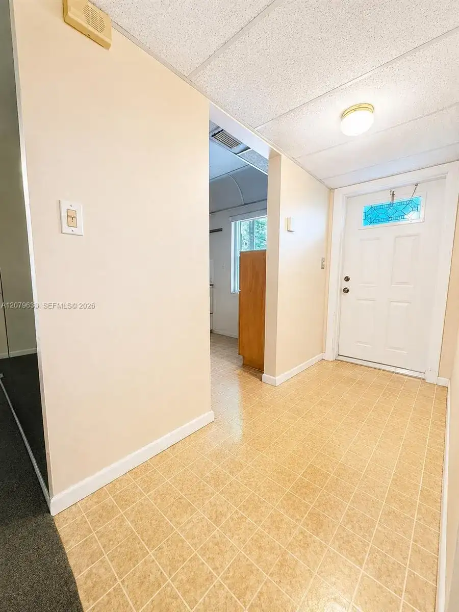 1035 Country Club Dr # 408, Margate FL 33063 photo 2