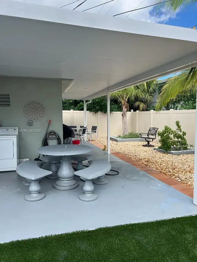 337 Phippen Waiters Rd, Dania Beach FL 33004 photo 3