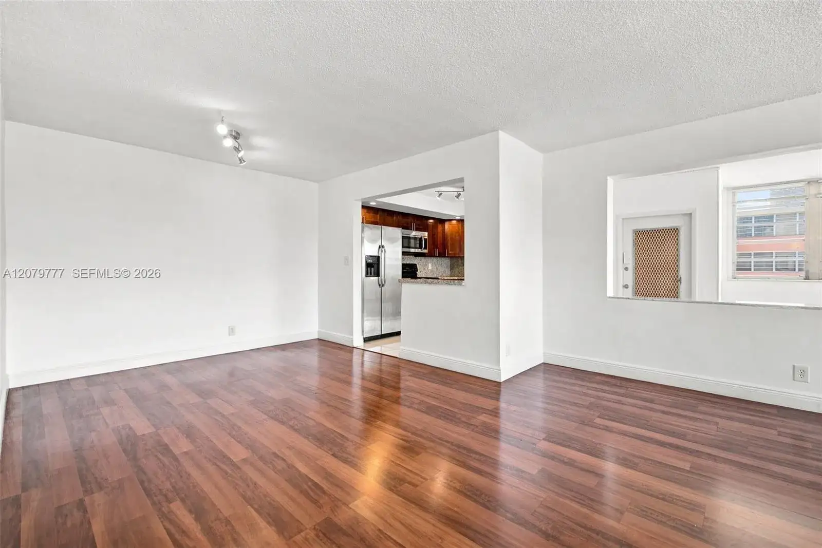200 NE 12th Ave # 1D, Hallandale Beach FL 33009 photo 5