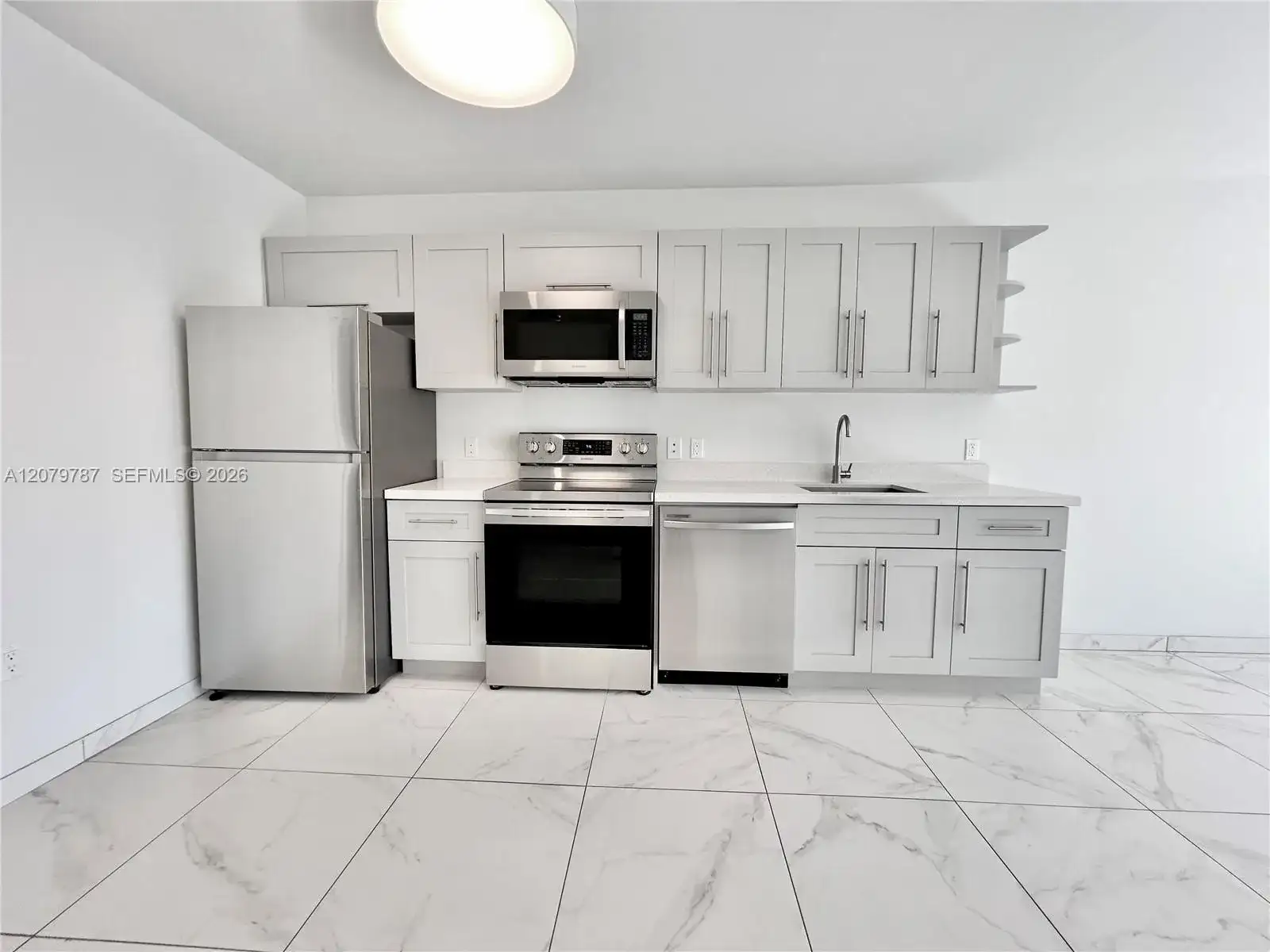 836 SW 2nd St # 404, Miami FL 33130 photo 2