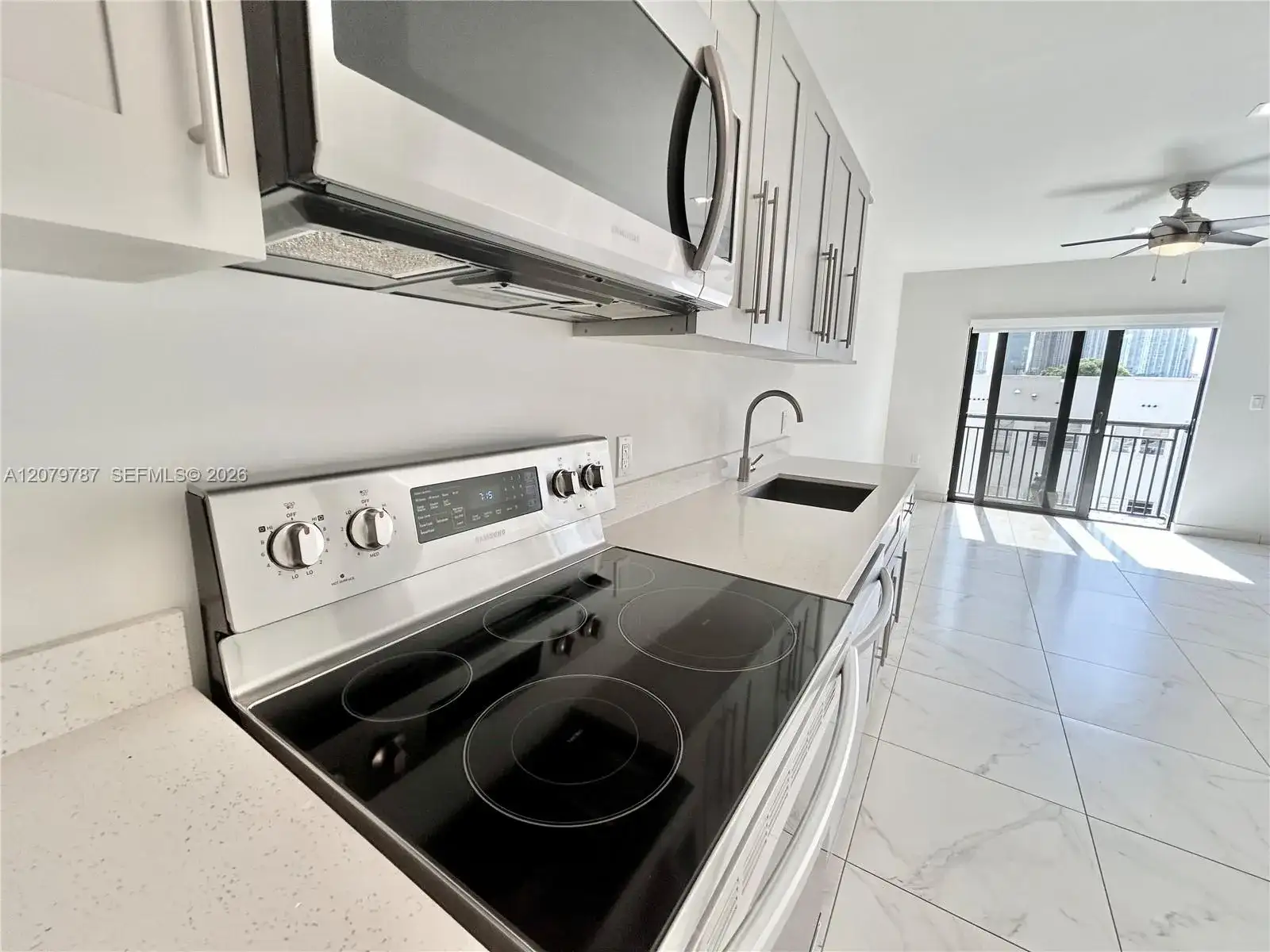 836 SW 2nd St # 404, Miami FL 33130 photo 3