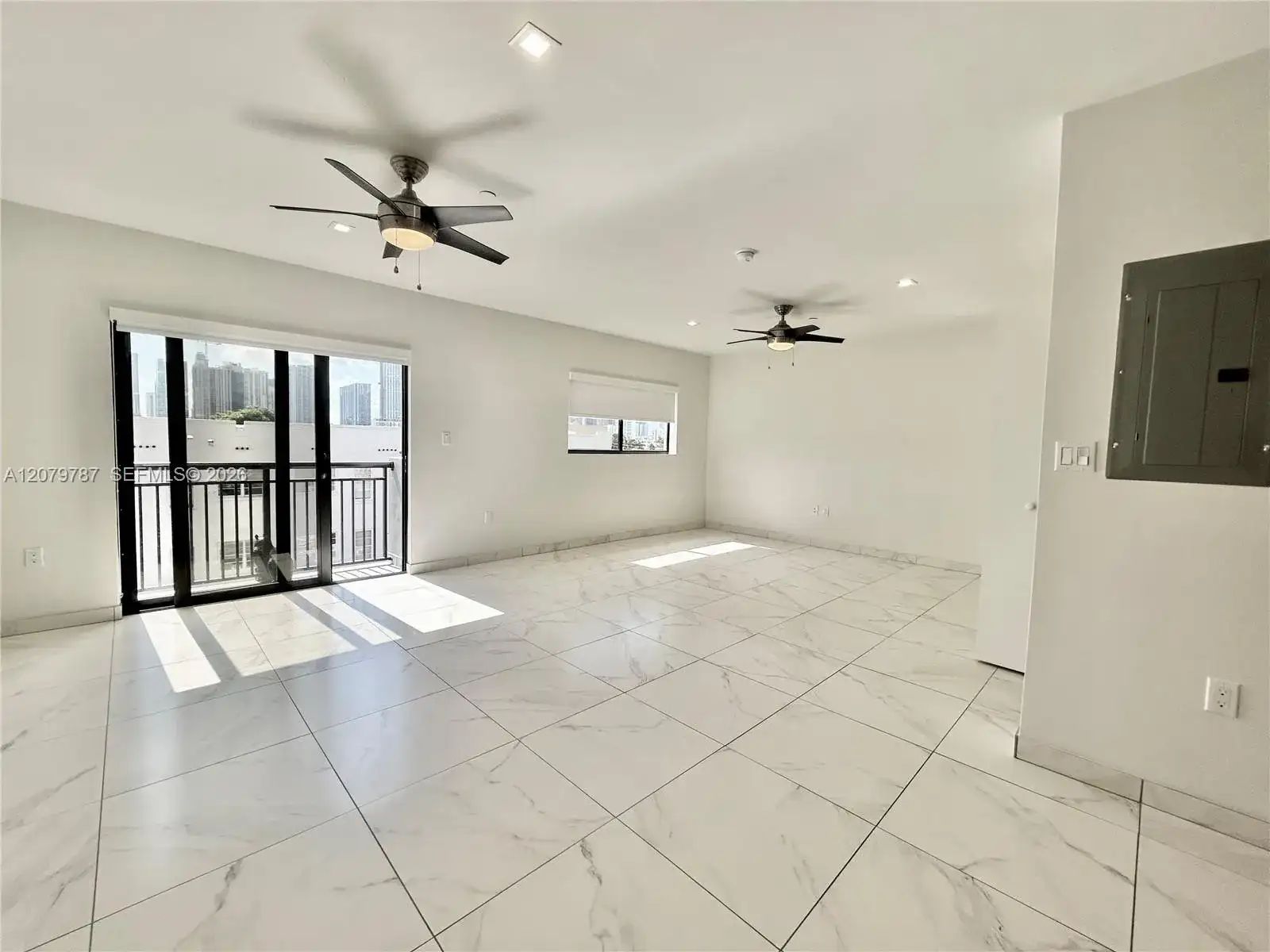 836 SW 2nd St # 404, Miami FL 33130 photo 4