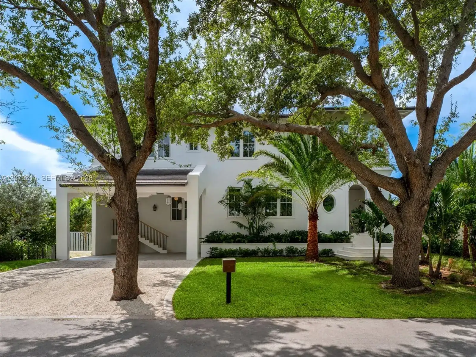 544 Warren Ln, Key Biscayne FL 33149 photo 4